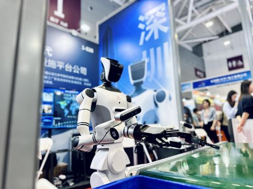 睿爾曼分揀機(jī)器人驚艷亮相2026深圳工業(yè)展，北京網(wǎng)絡(luò)技術(shù)服務(wù)賦能智能制造新高度